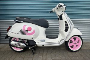 Beige Vespa 946 BUNNY used, fuel Petrol and Automatic gearbox, 0 - 11.504 €